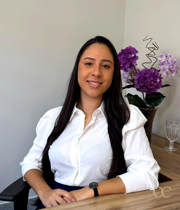 perfil_Mirella de Almeida